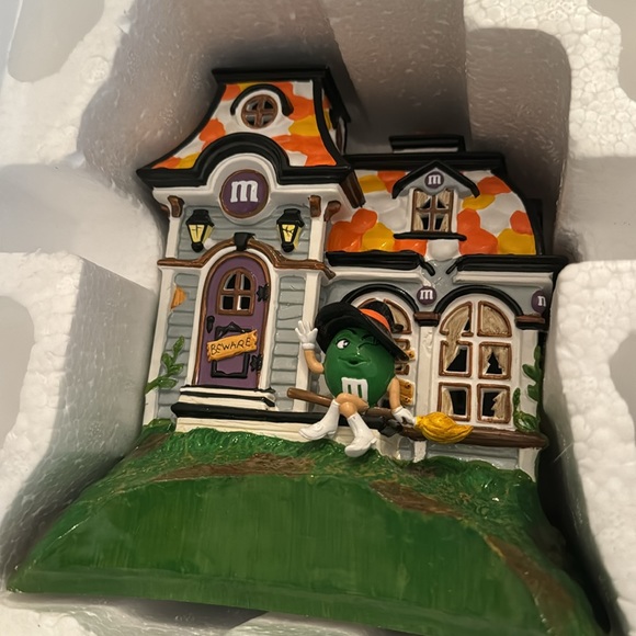 Department 56 Spooky Lighted House & Candy Dish with Green Mrs. M&M - Picture 6 of 8